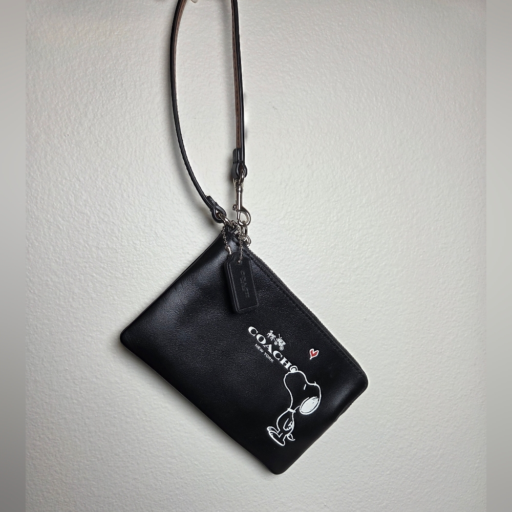 Rare Black Coach X Peanuts Snoopy Wristlet